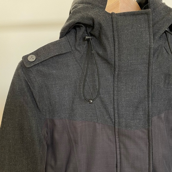 S Nobis Abby missing fur trim - Picture 3 of 9